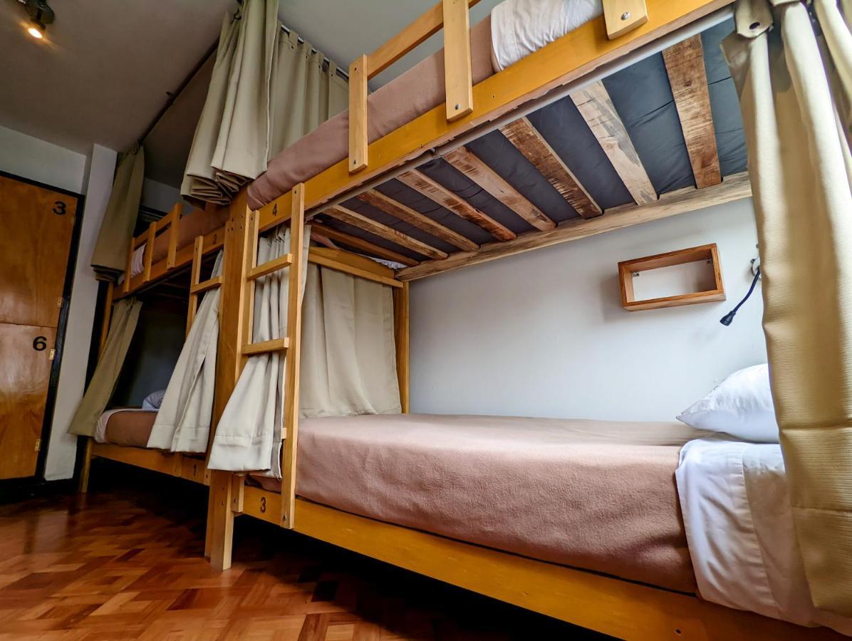 Black Llama Hostel Miraflores リマ エクステリア 写真