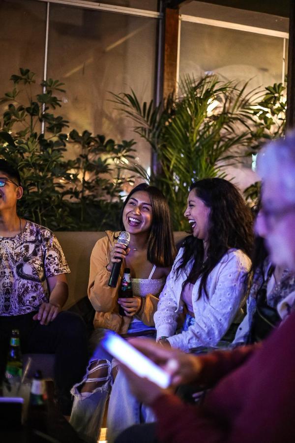 Black Llama Hostel Miraflores リマ エクステリア 写真