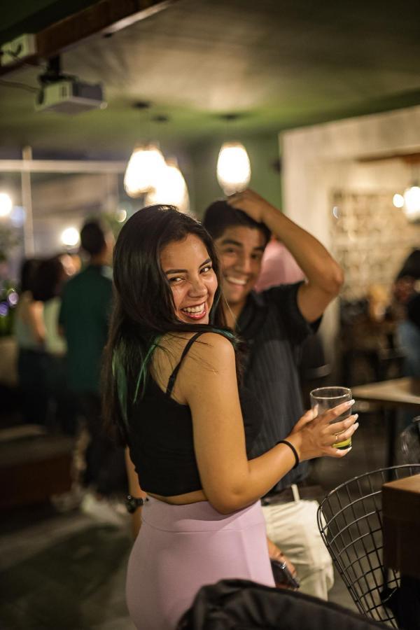Black Llama Hostel Miraflores リマ エクステリア 写真